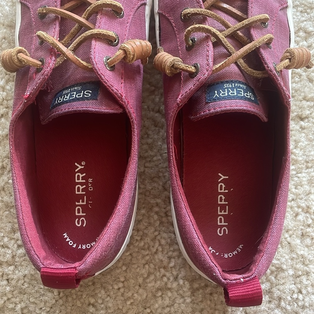 Women’s Red Sperrys - Picture 6 of 7